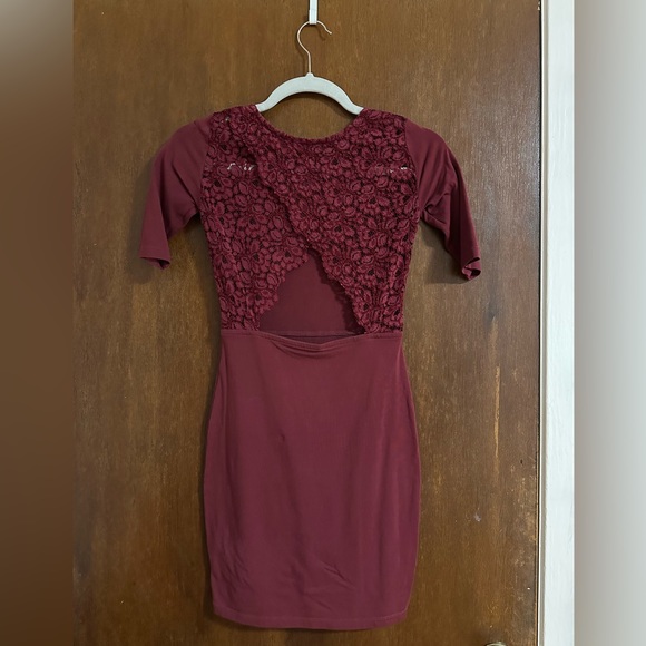 Aritzia Newberry Dress - Picture 4 of 4